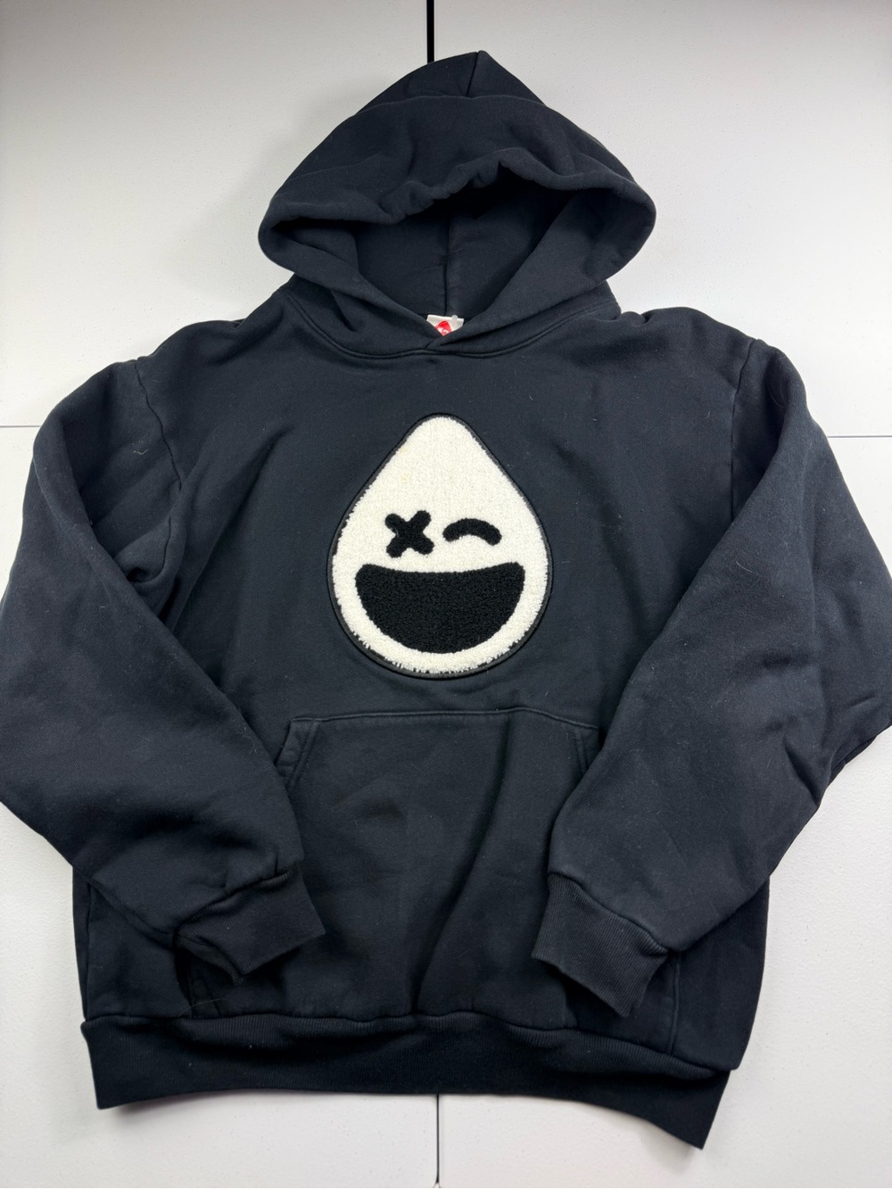 Rumble Black Men’s Hoodie with White Appliqué Drop Emoticon